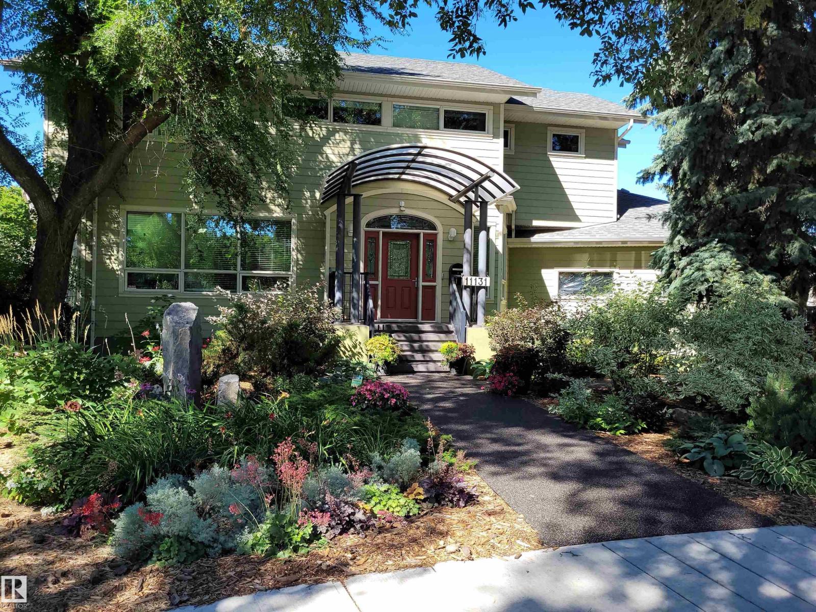 11131 75 AV NW - 1