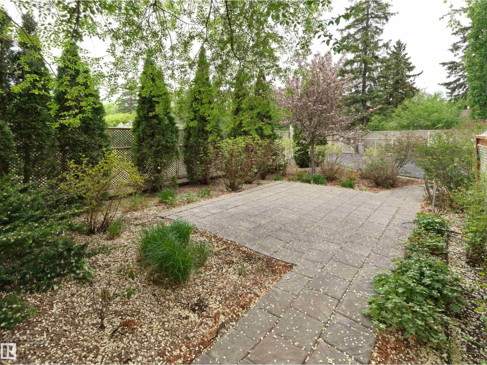 11131 75 AV NW - 56