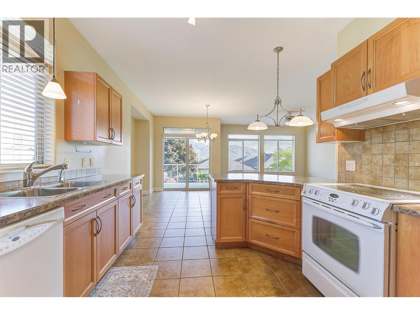 #135 4035 Gellatly Road S - 10
