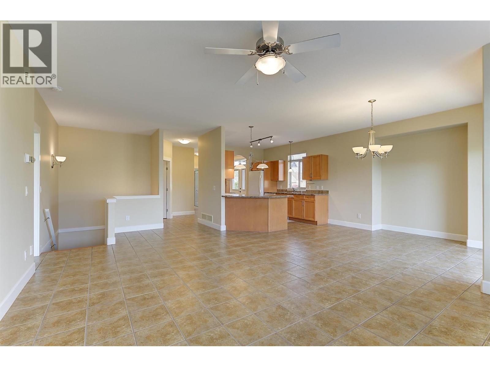 135 4035 Gellatly Road South, West Kelowna