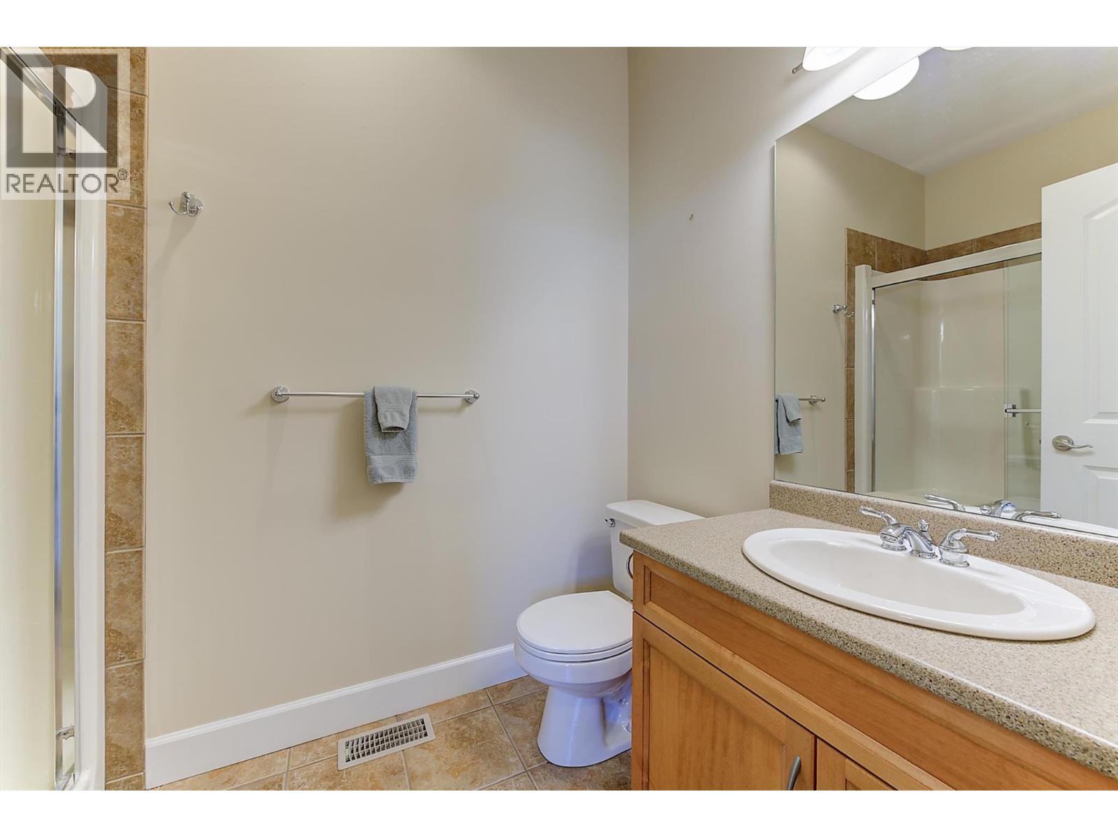 135 4035 Gellatly Road South, West Kelowna