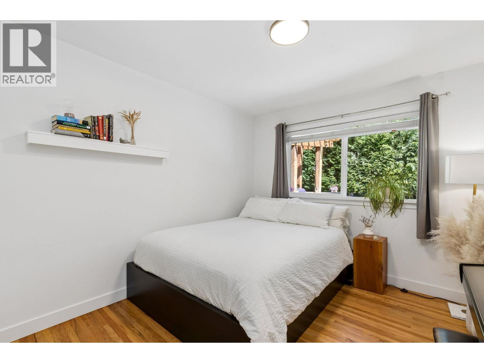 1214 EASTVIEW ROAD, North Vancouver