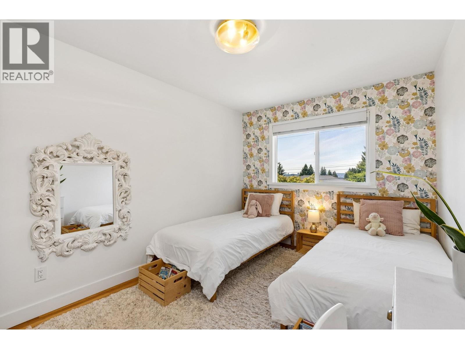1214 EASTVIEW ROAD, North Vancouver
