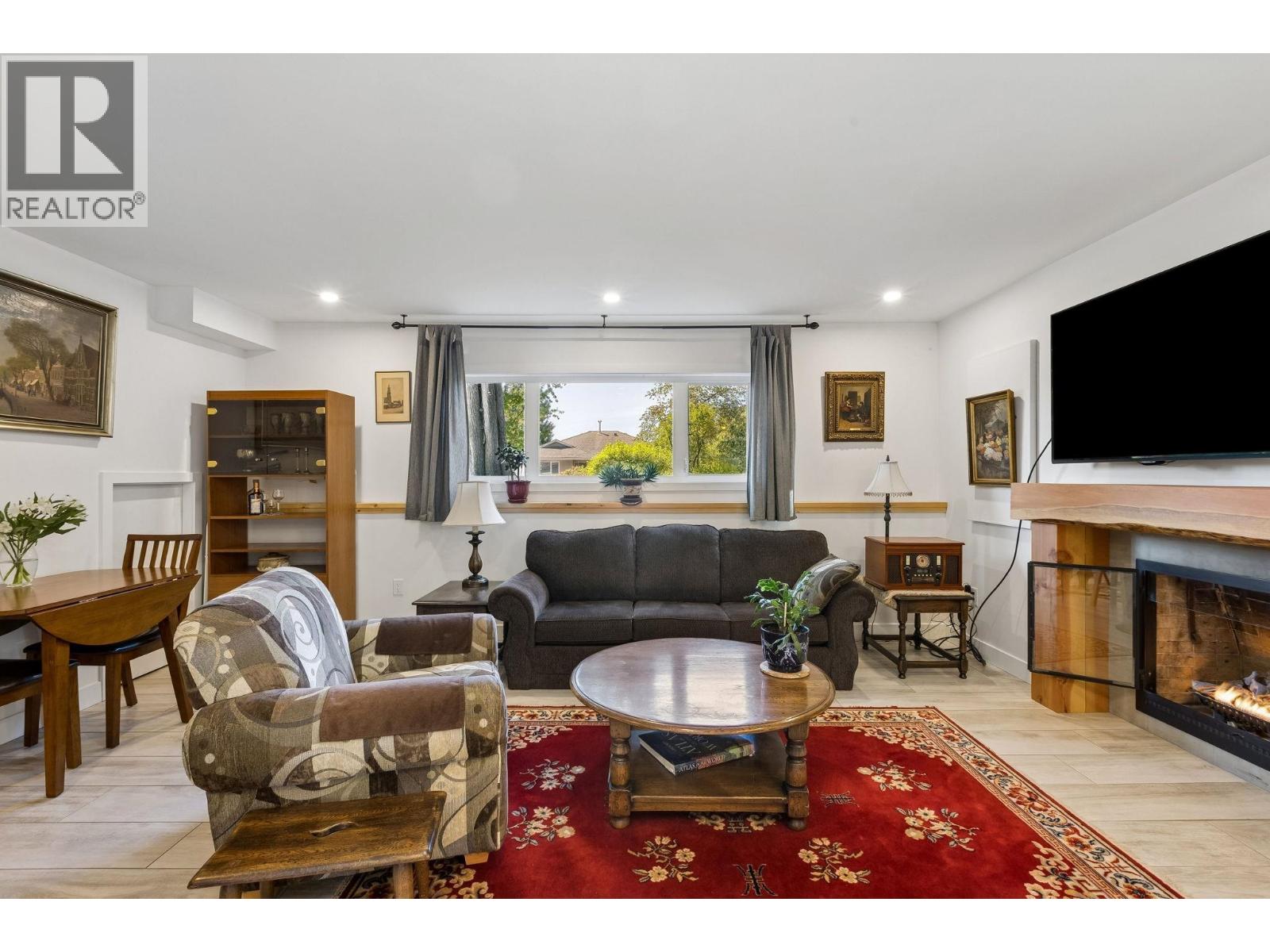 1214 EASTVIEW ROAD, North Vancouver