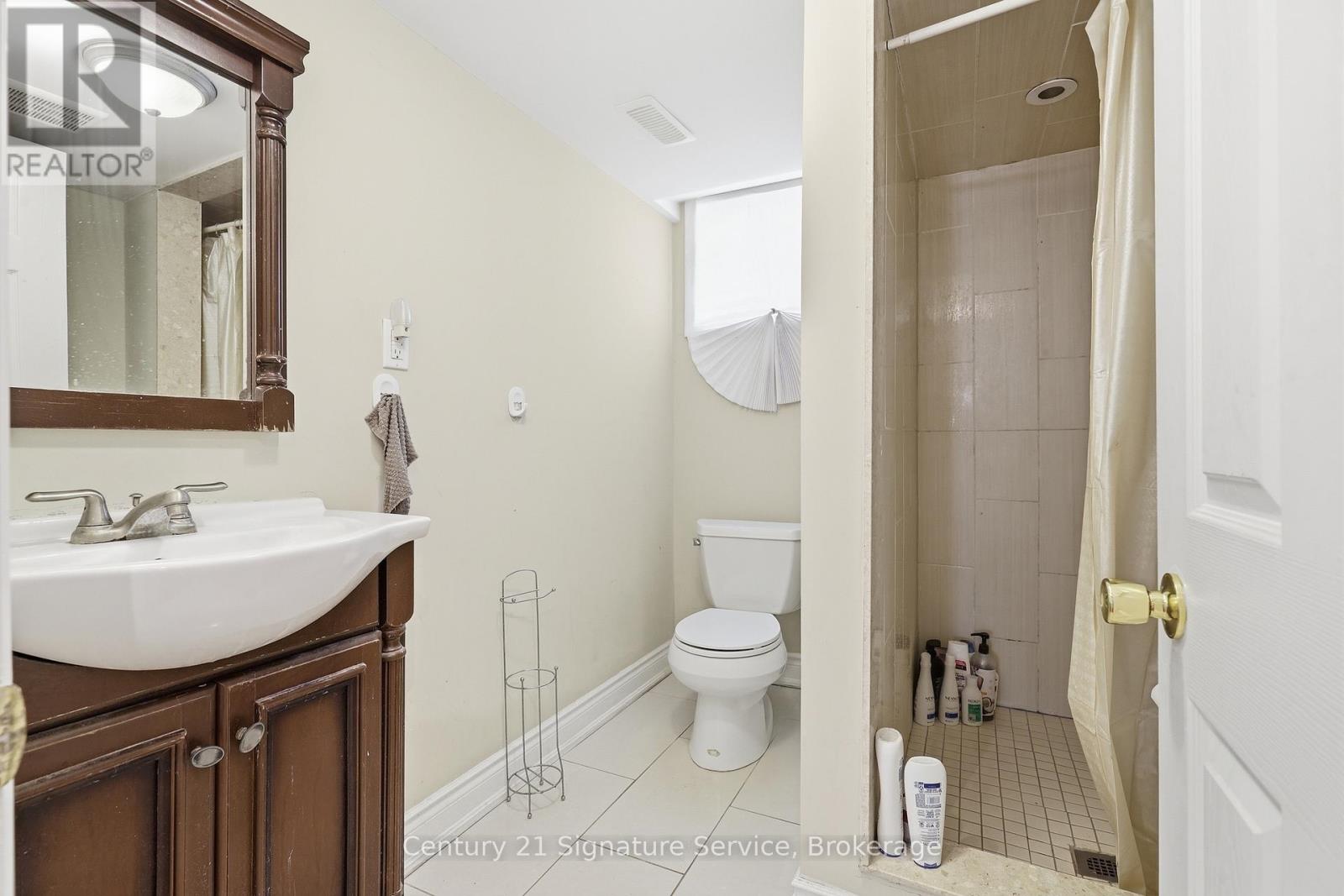 784 AVONSHIRE COURT - 35