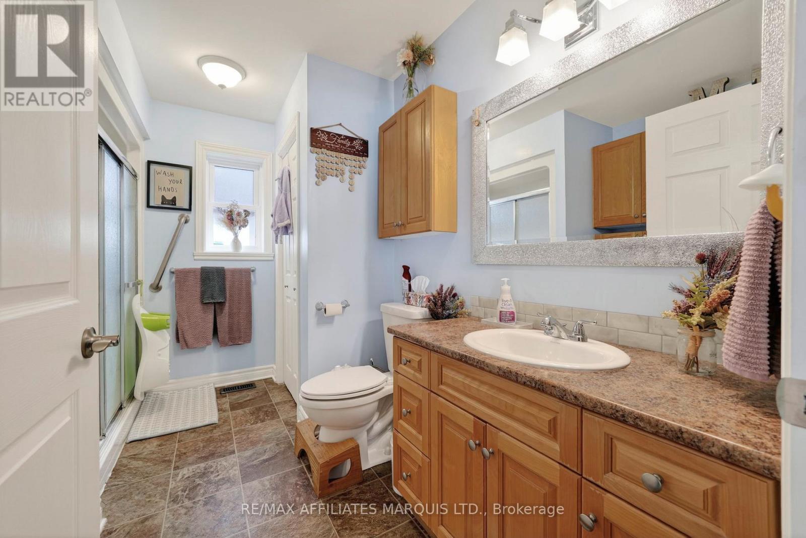 403 3RD STREET E - 16