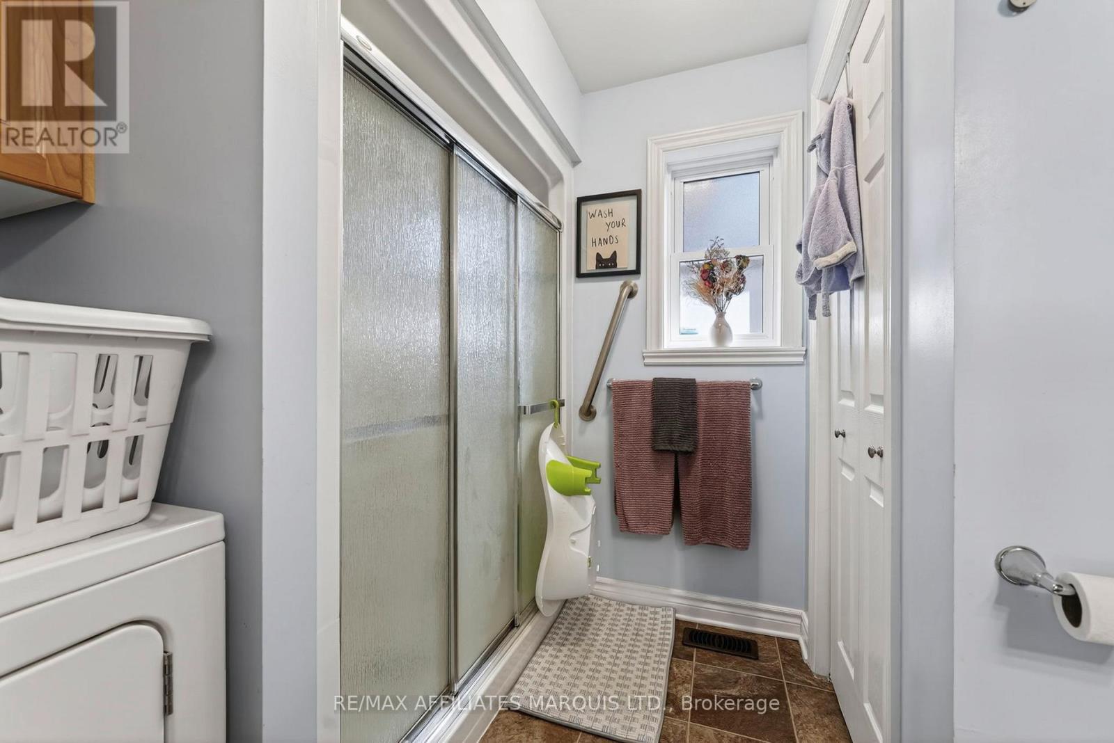 403 3RD STREET E - 17