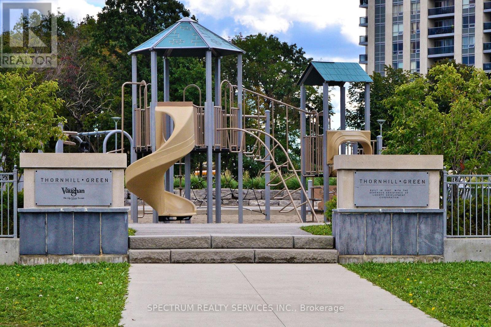 #904 15 NORTH PARK ROAD - 45