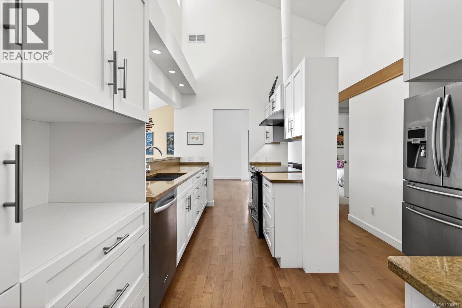 102 Village Terr - 20