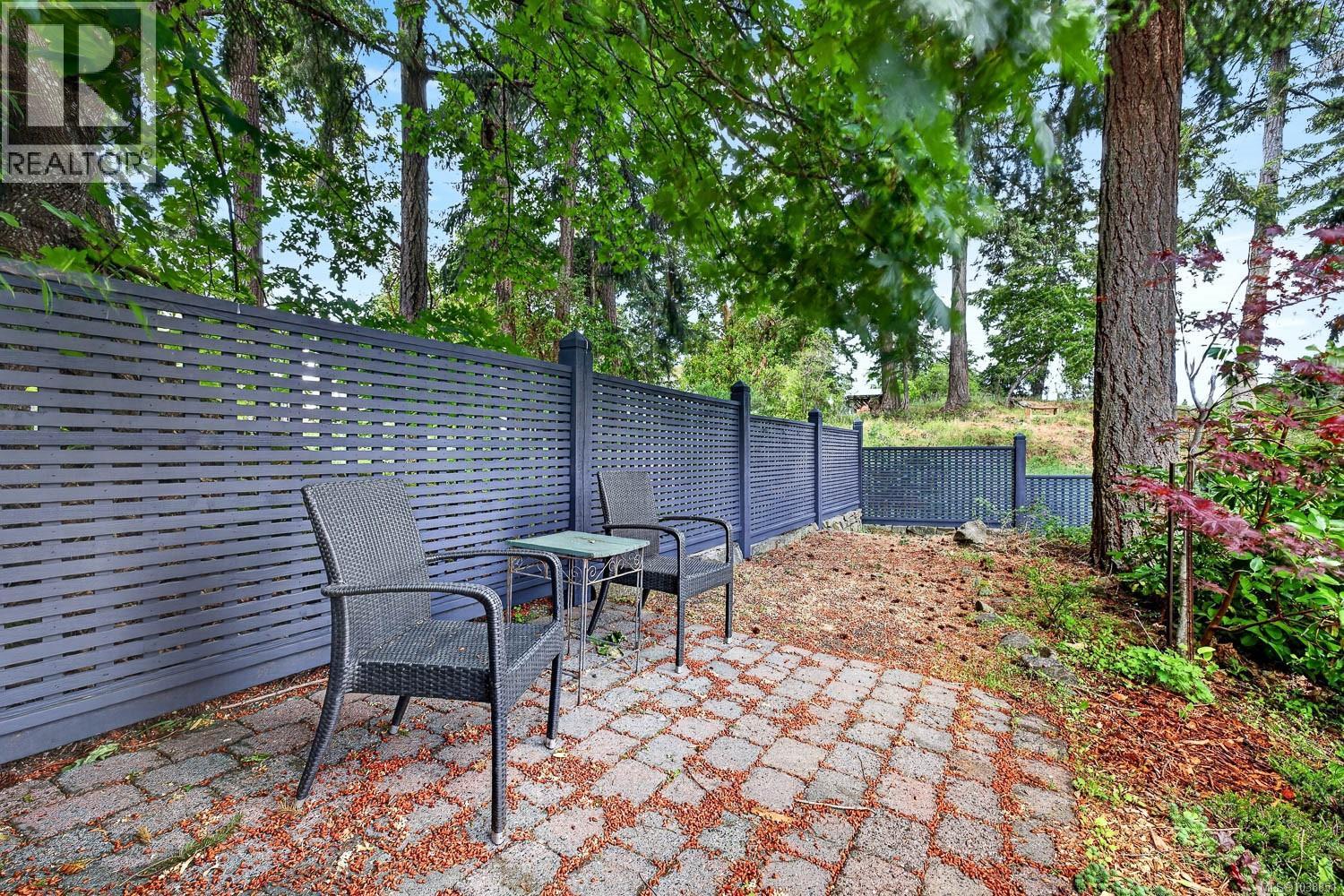102 Village Terr - 41
