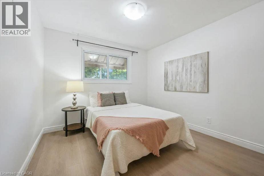 72 FERNDALE Avenue Unit# Upper