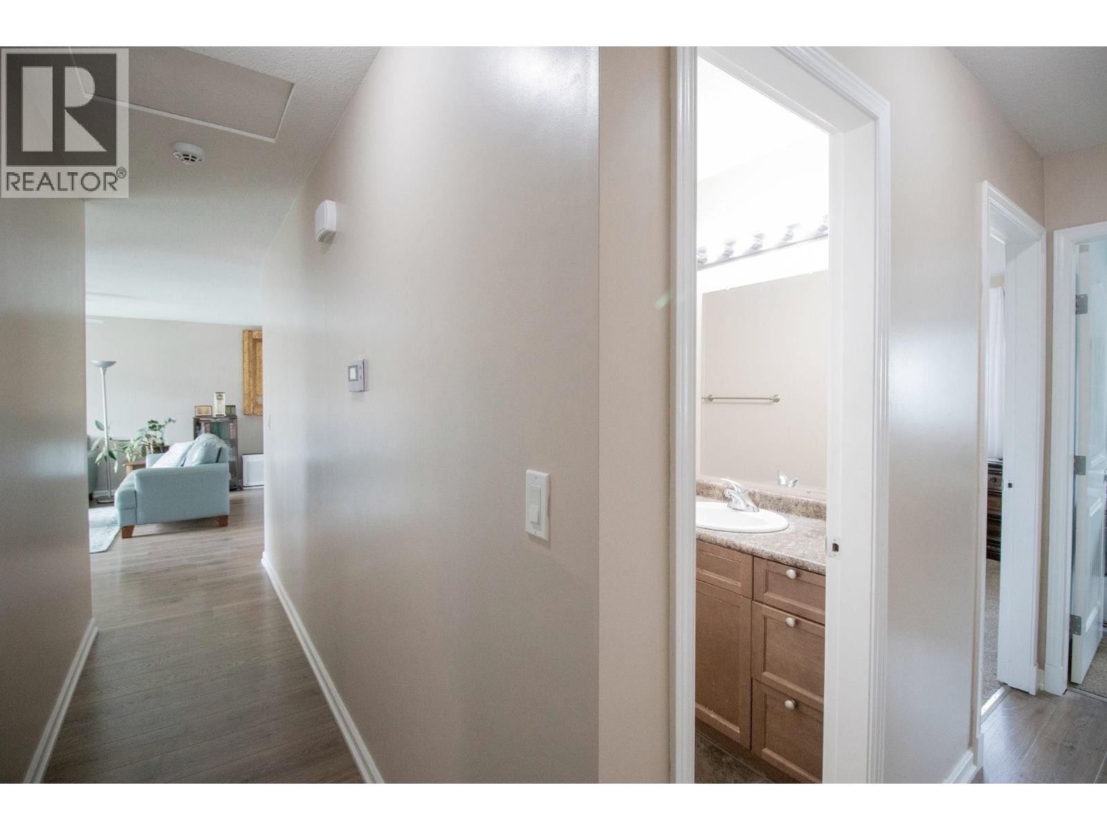 10711 109A STREET - 32