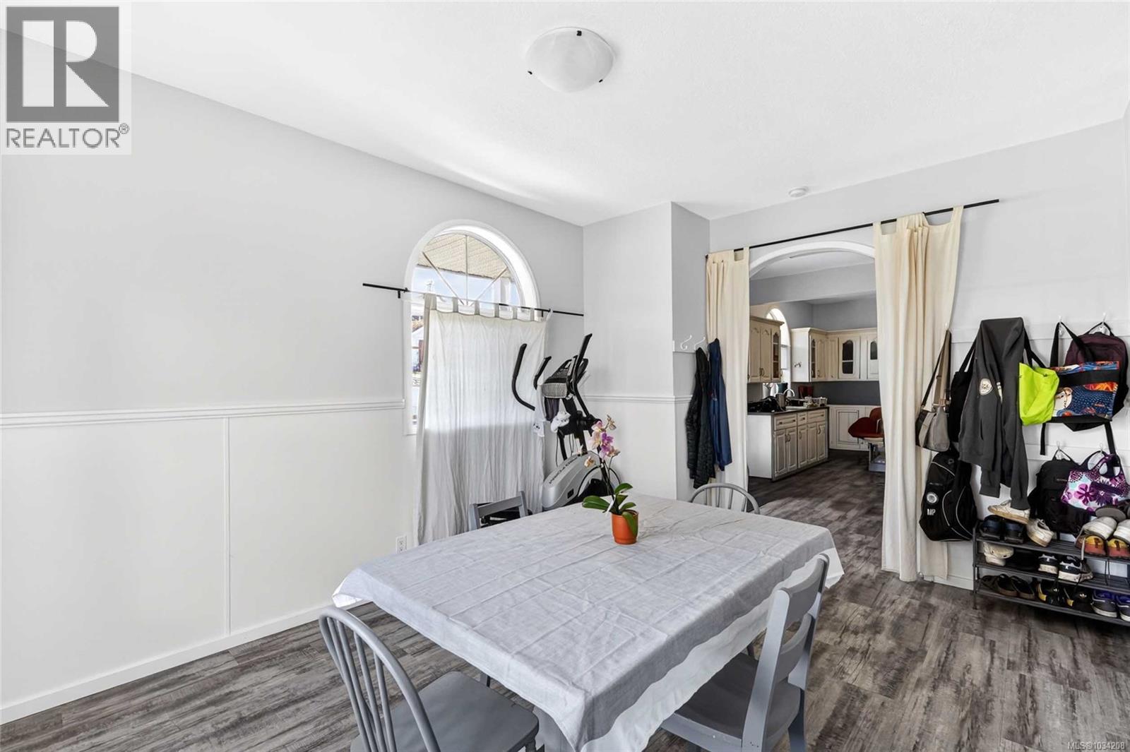 2880 1st Ave - 19