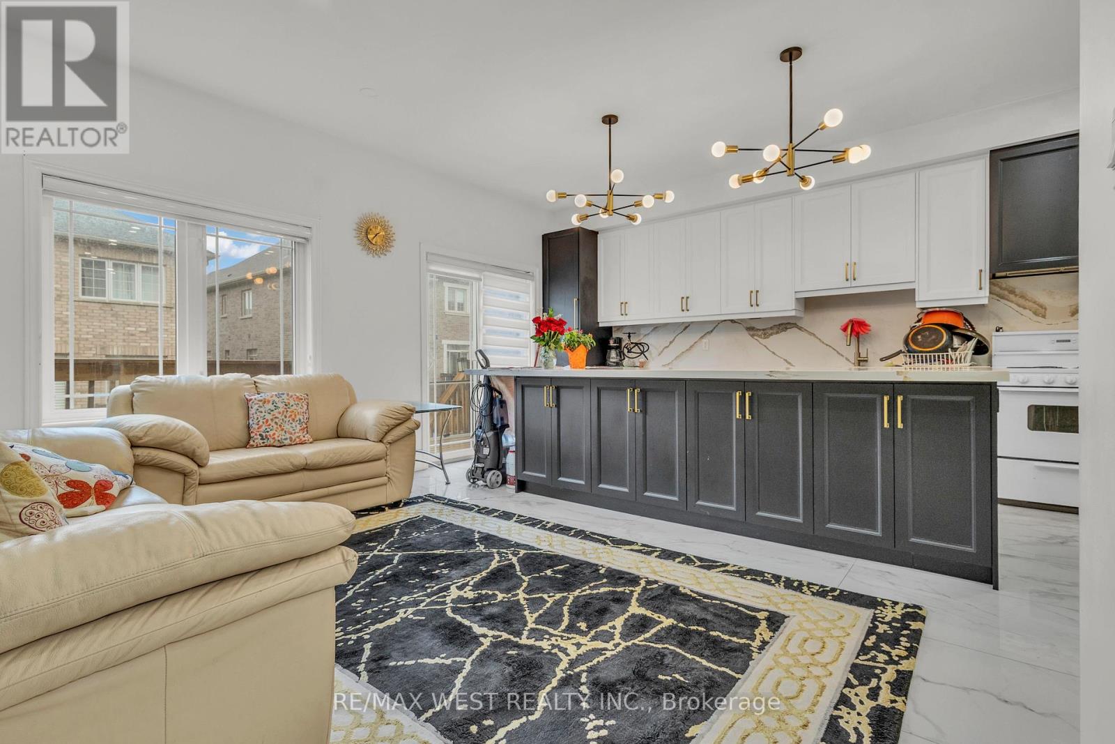 12 WATERSTONE WAY - 7