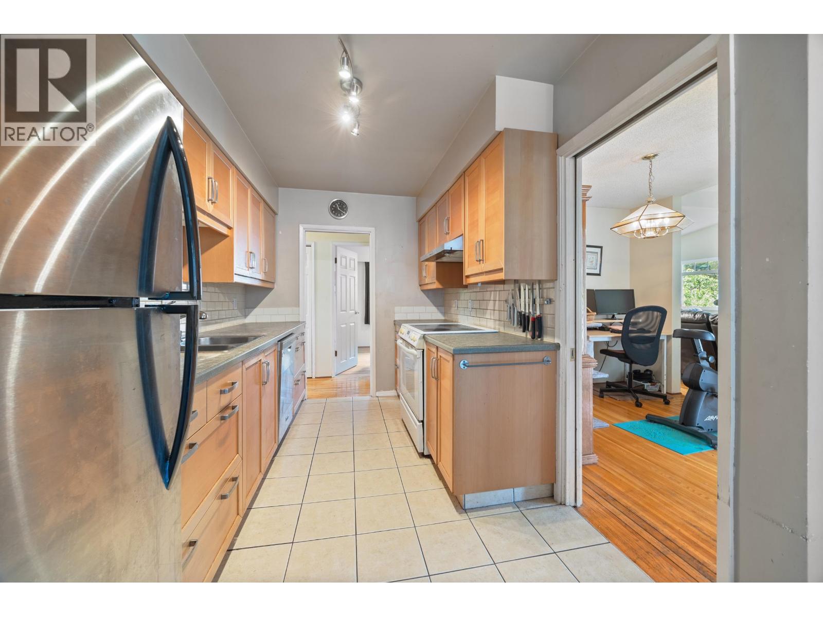 1530 SHERLOCK AVENUE, Burnaby