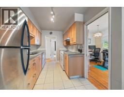 1530 Sherlock Avenue, Burnaby, BC V5A2M8 Photo 17