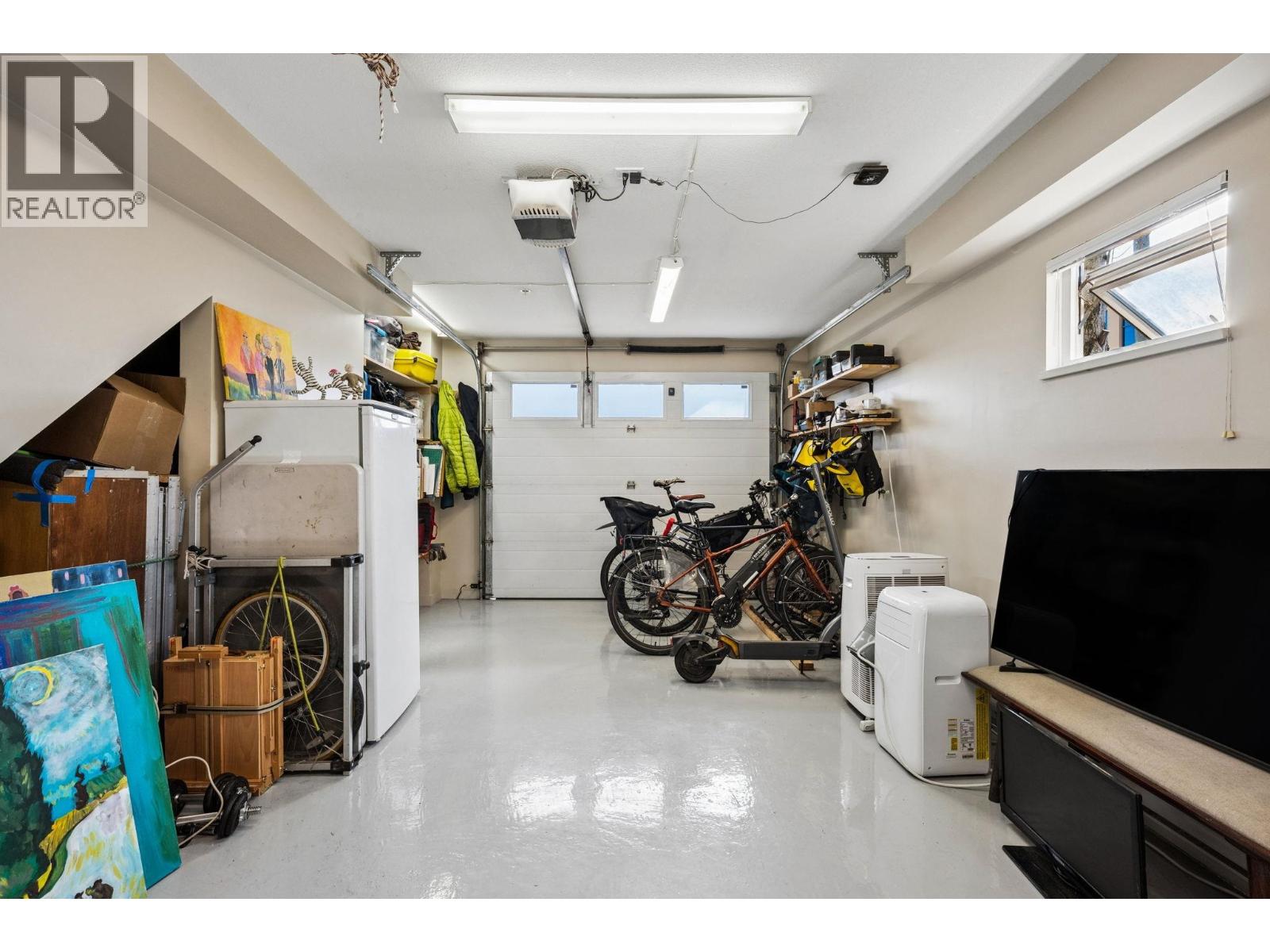 3 Bed, 2 Bath House for Sale in Burnaby – 18 3788 LAUREL STREET, Burnaby – MLS# R3108155 - Image 24