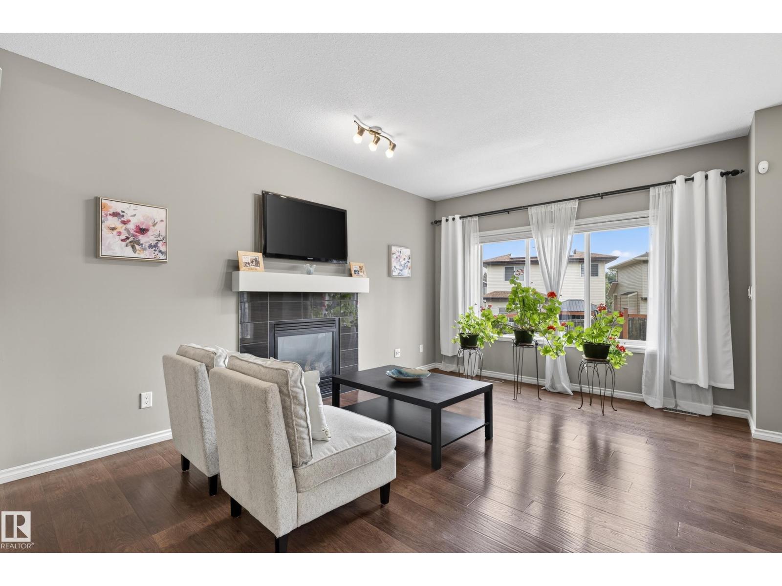 9515 221 ST NW - 7