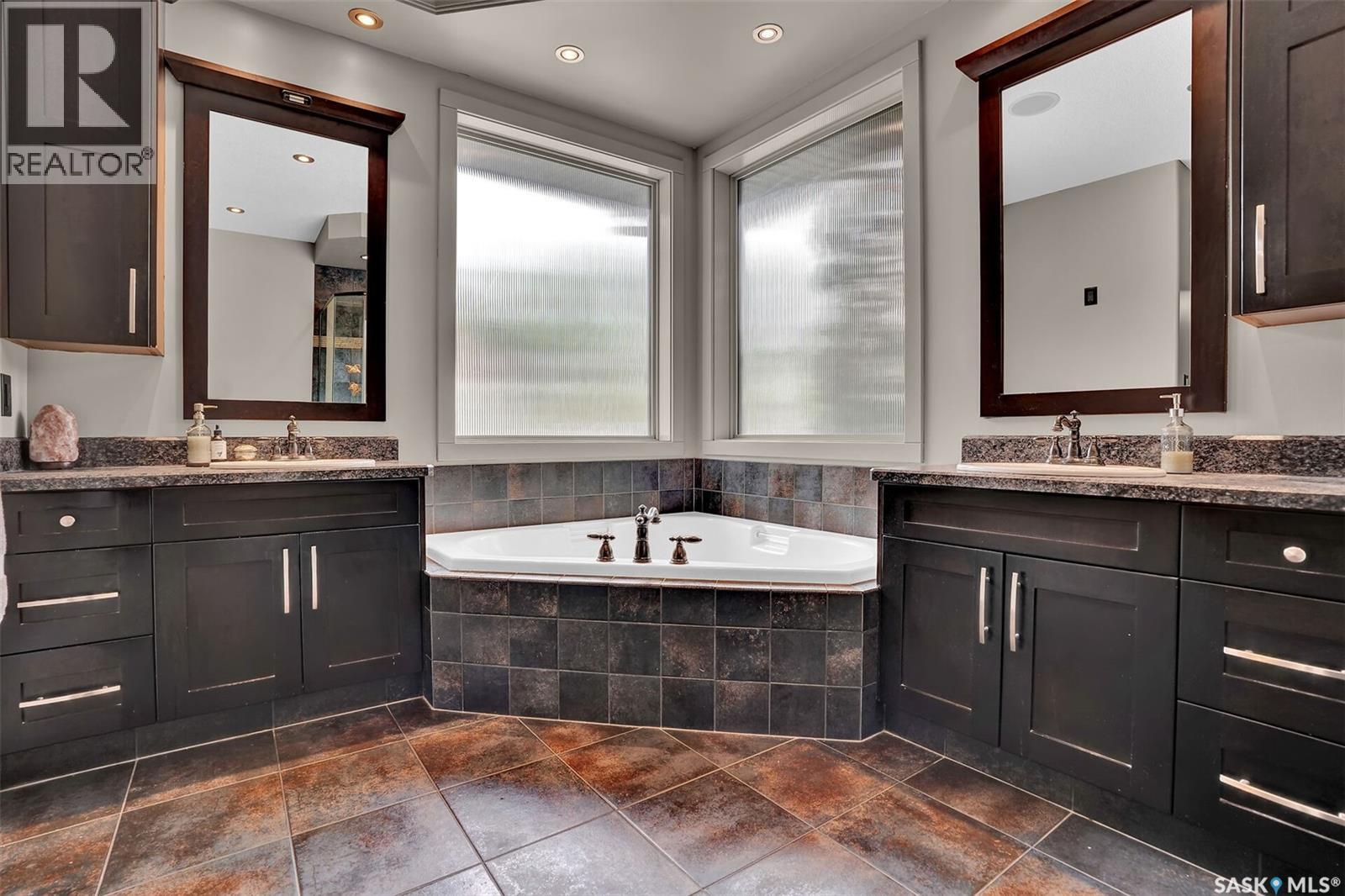 4635 Ellard COURT - 30