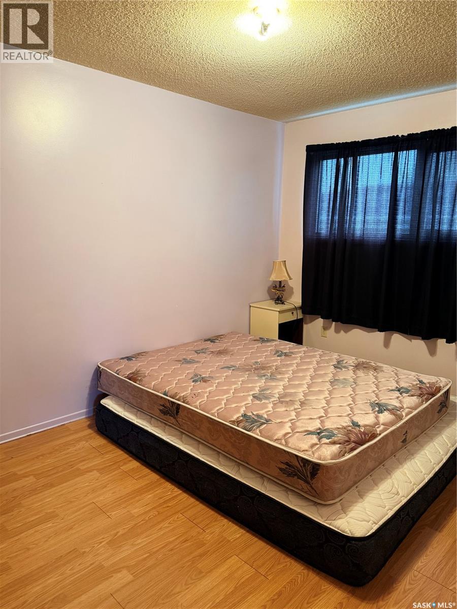 512 McNab STREET - 10