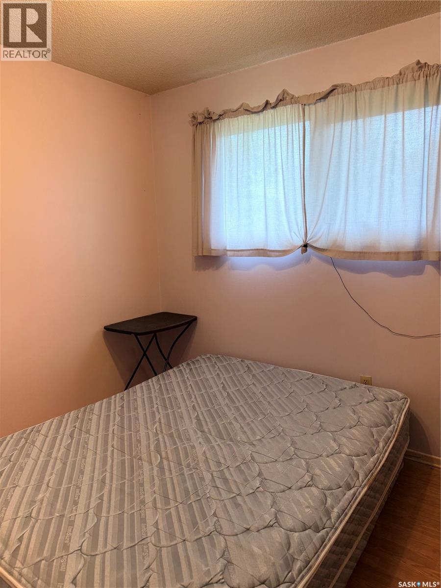 512 McNab STREET - 7
