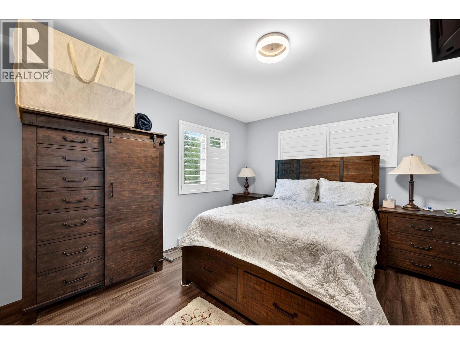 2333 Hedges Road - 23