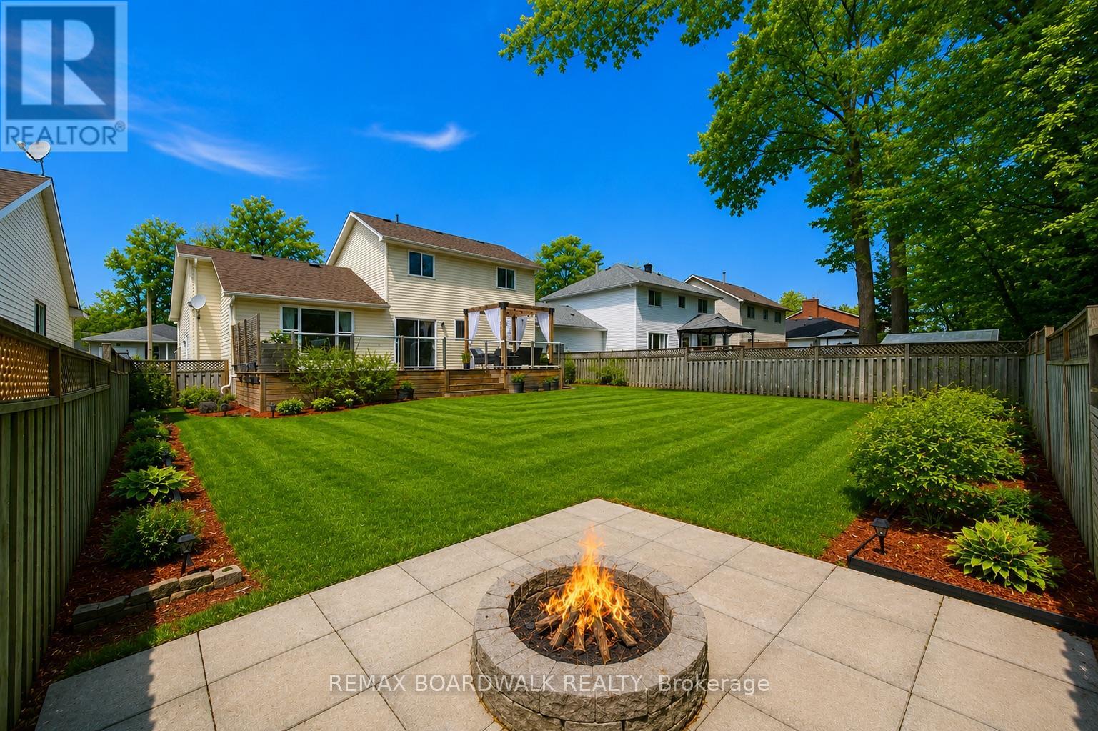 385 BROCK STREET - 10