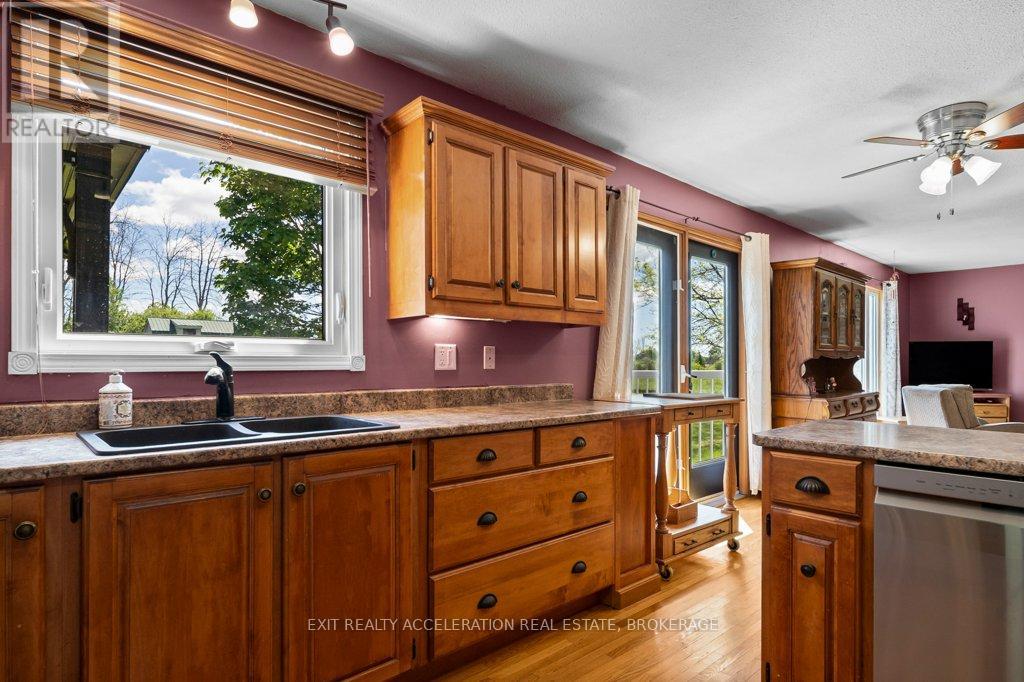 1225 TOWNLINE ROAD - 13