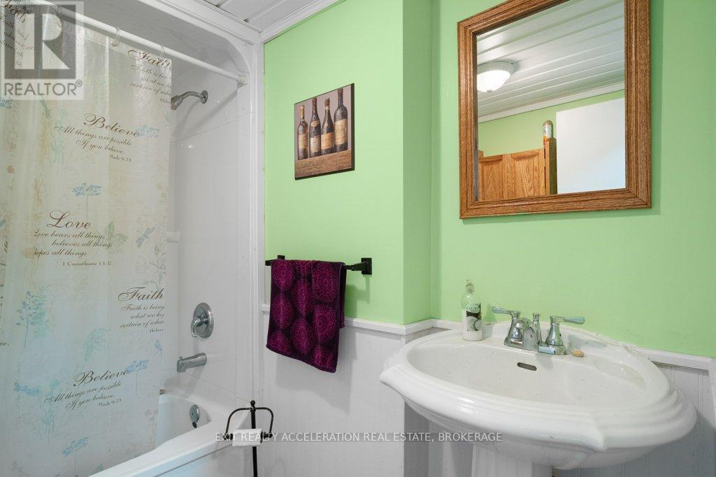 1225 TOWNLINE ROAD - 27