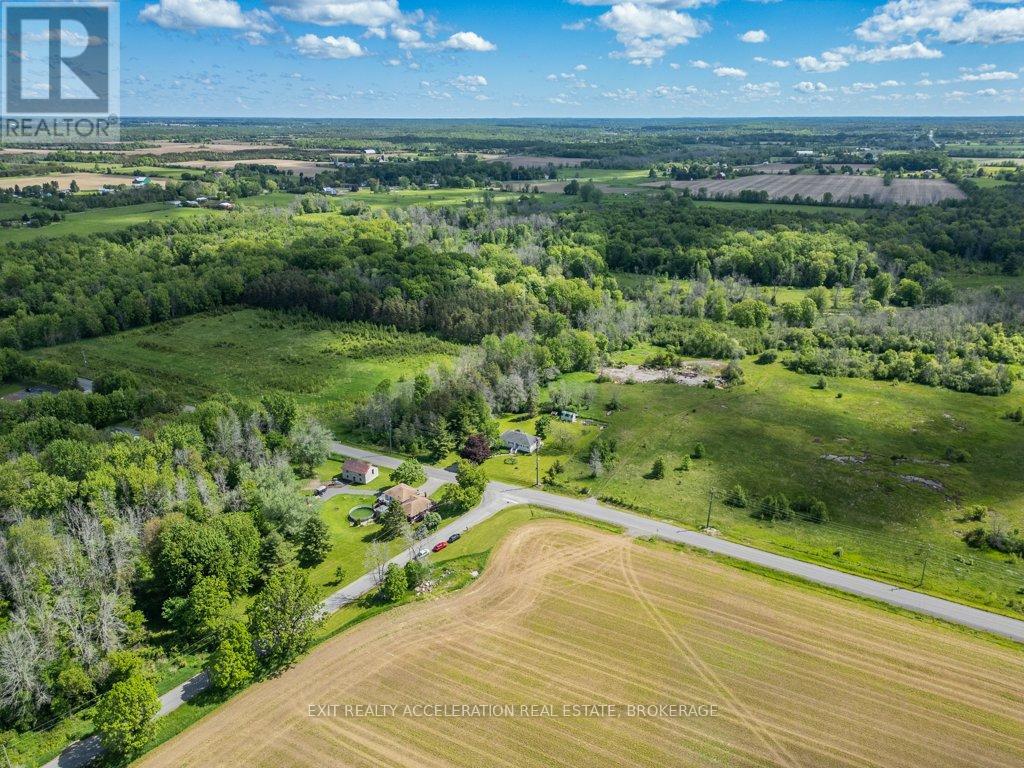 1225 TOWNLINE ROAD - 44