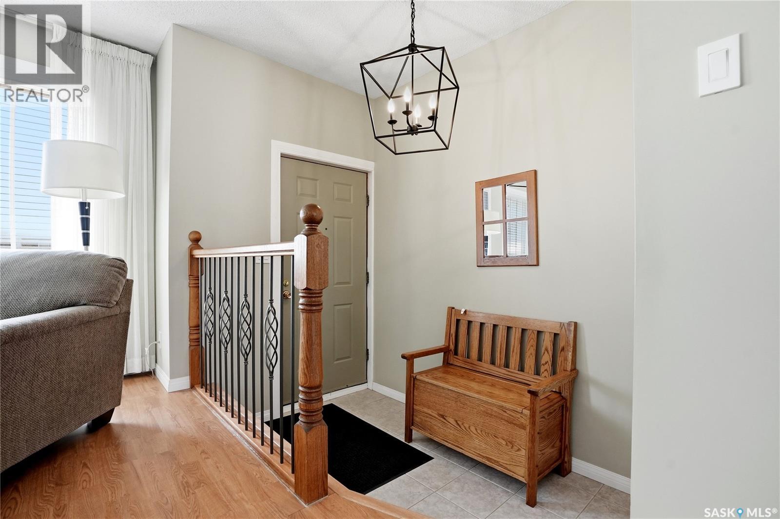 315 Smith PLACE - 2