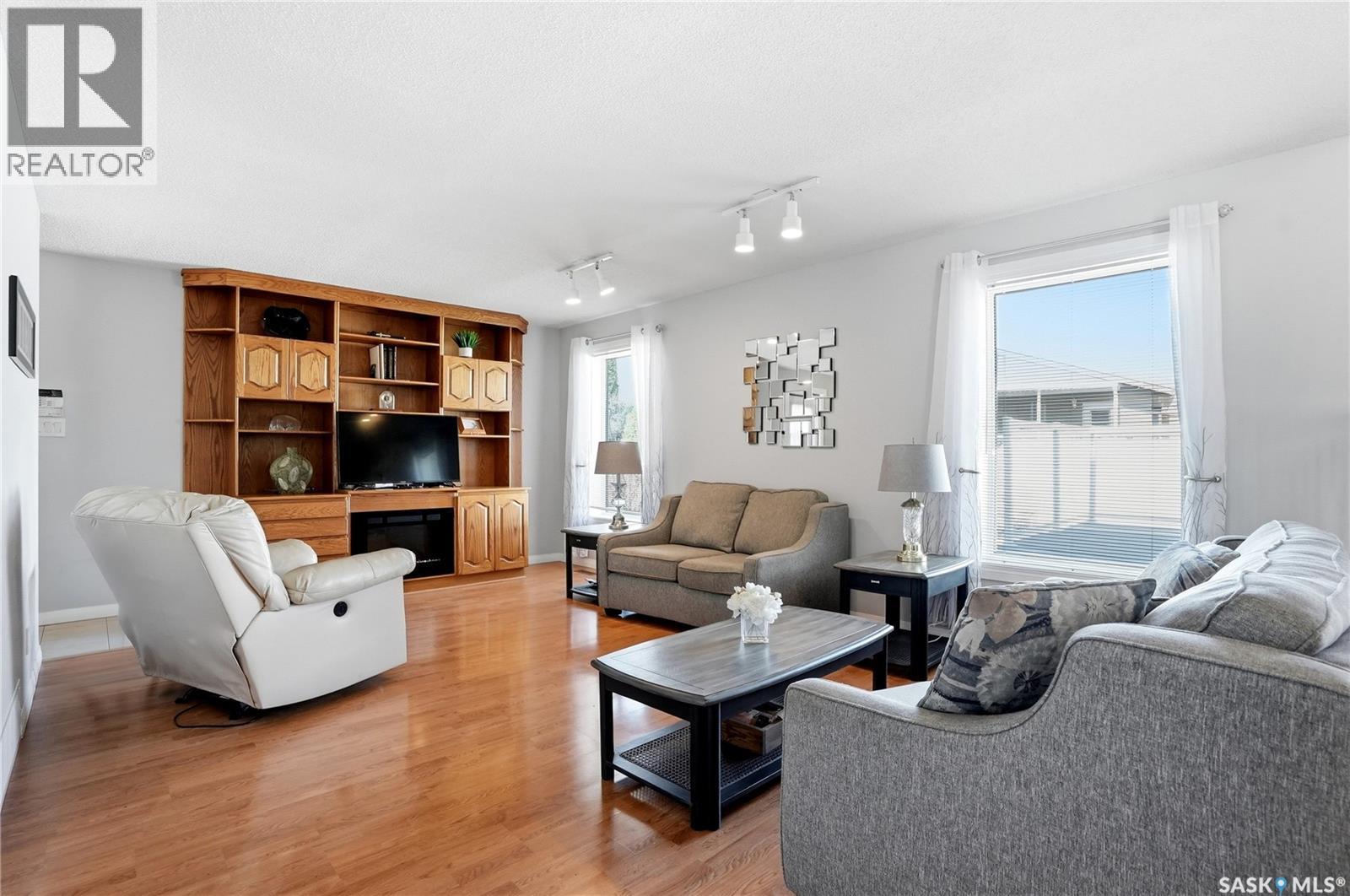 315 Smith PLACE - 15