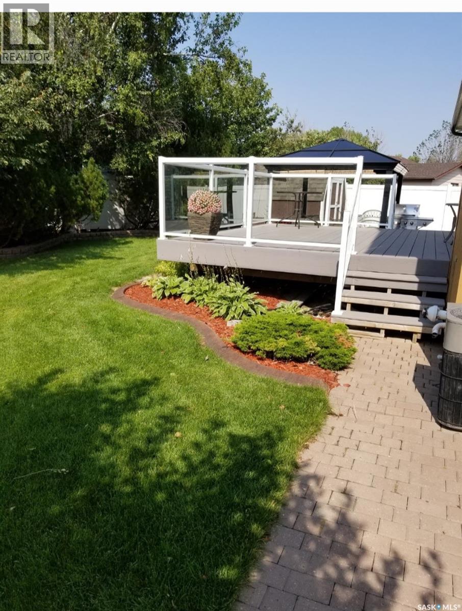 315 Smith PLACE - 52