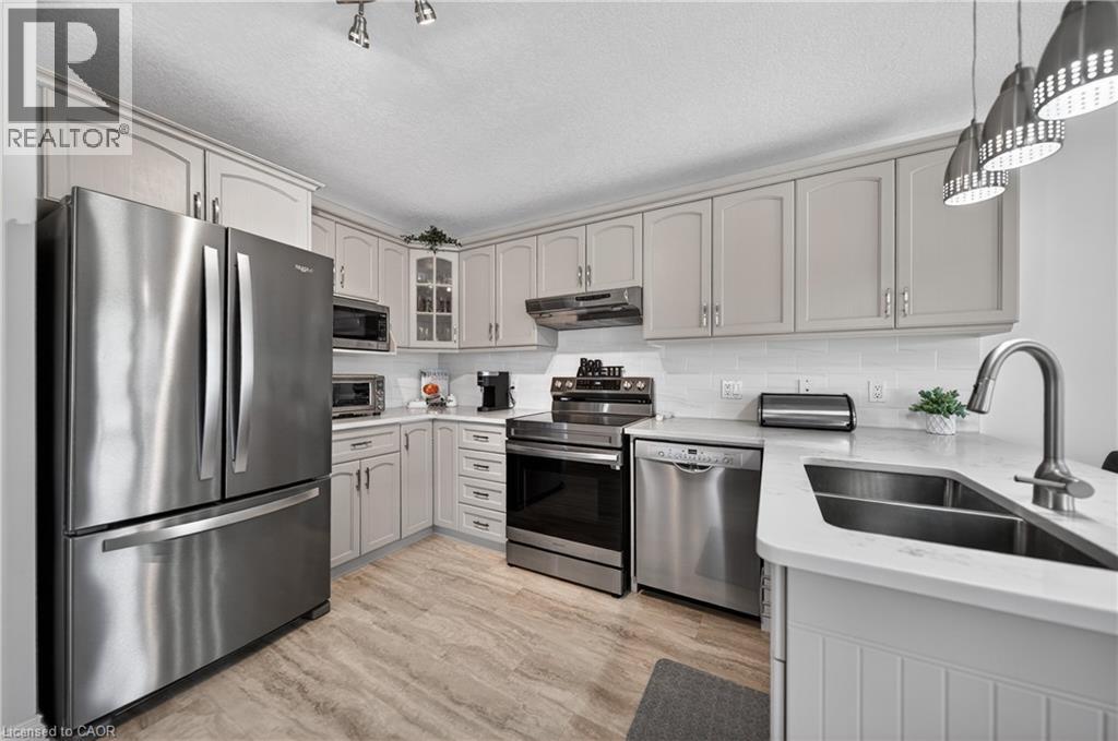 63 PENTLAND Drive - 13