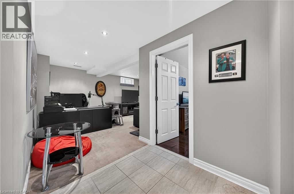 63 PENTLAND Drive - 37
