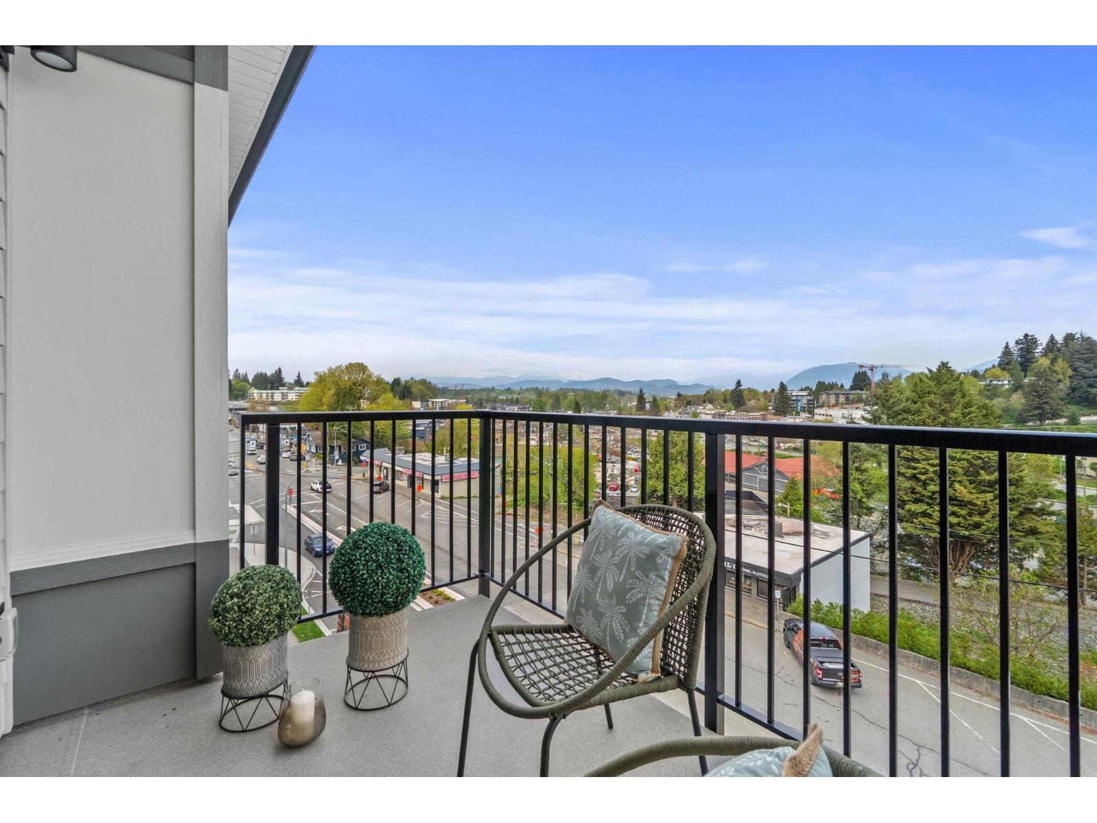 307 33820 SOUTH FRASER WAY, Abbotsford