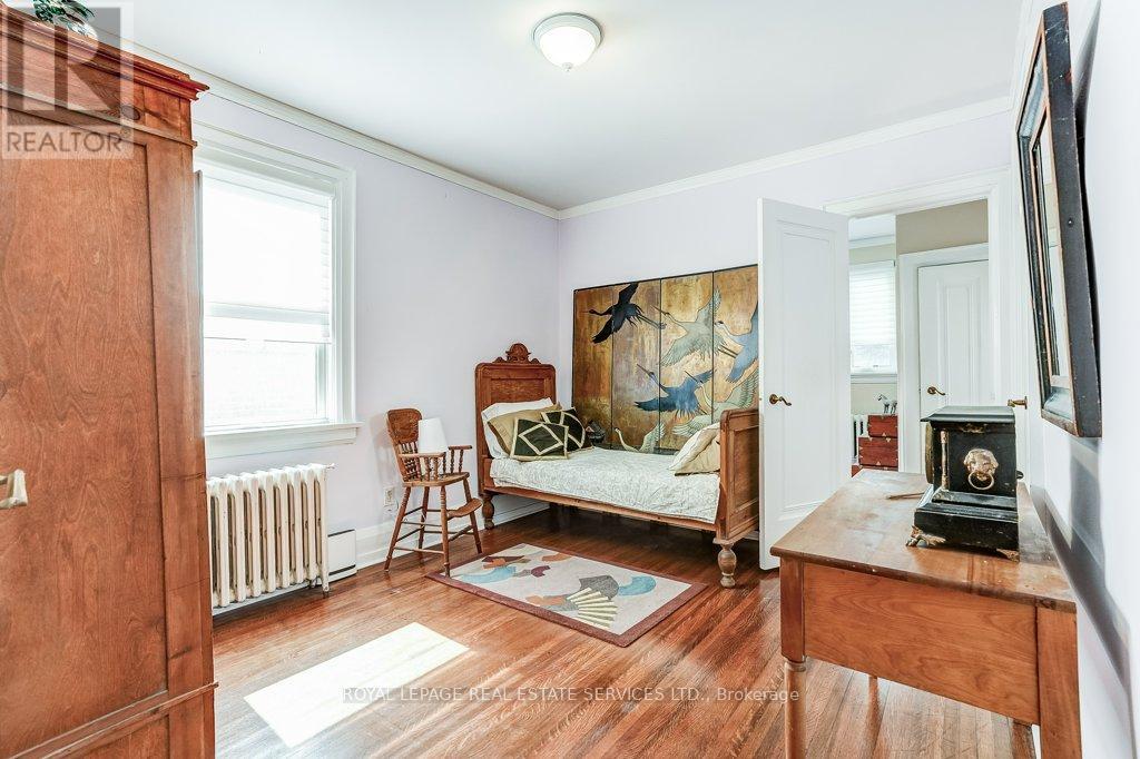2 LARKIN AVENUE - 20