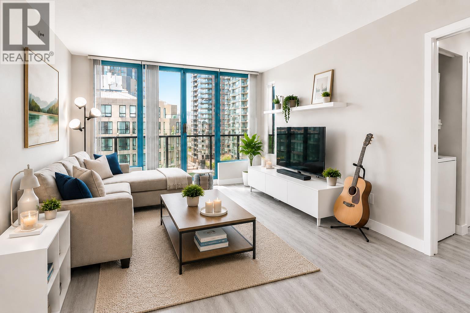1406 55 TENTH STREET, New Westminster