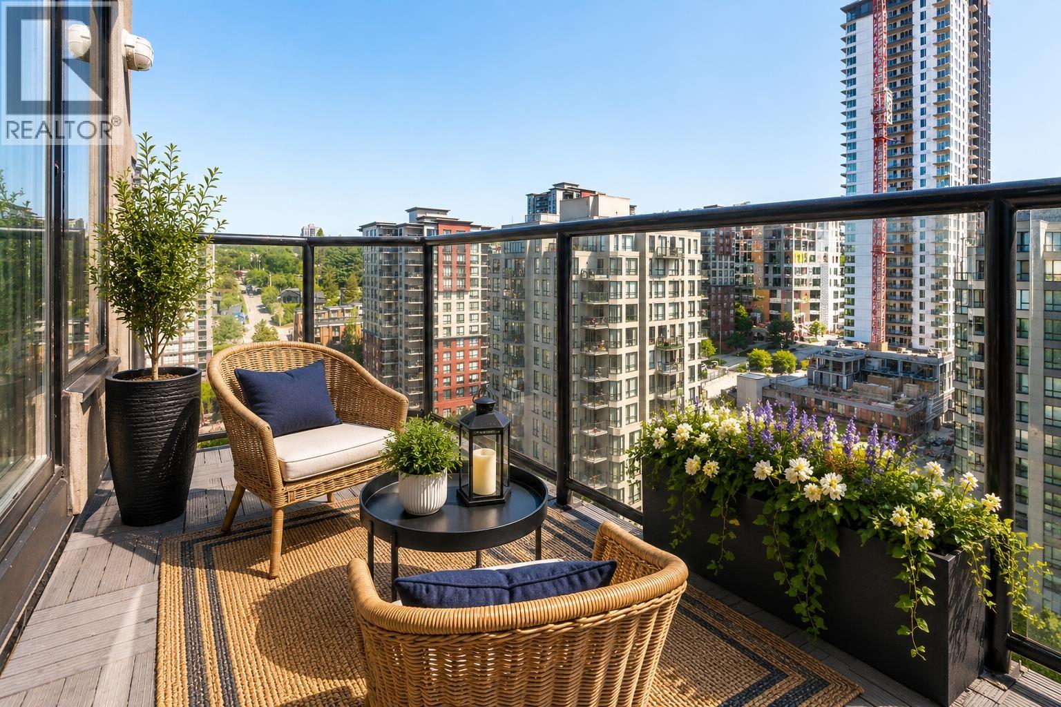 1406 55 TENTH STREET, New Westminster