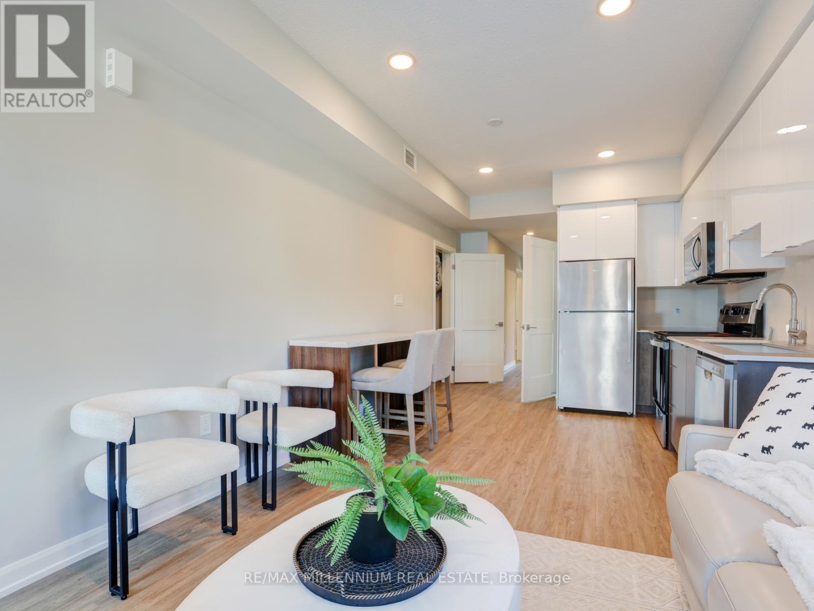 #423 708 WOOLWICH STREET - 13