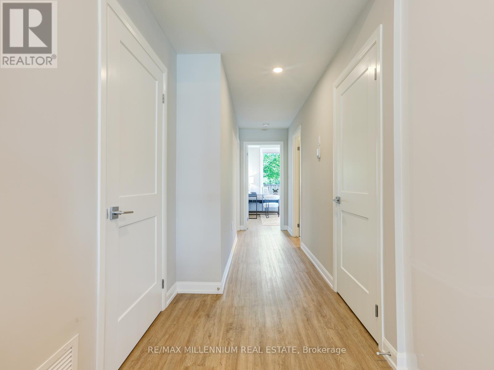 #423 708 WOOLWICH STREET - 22