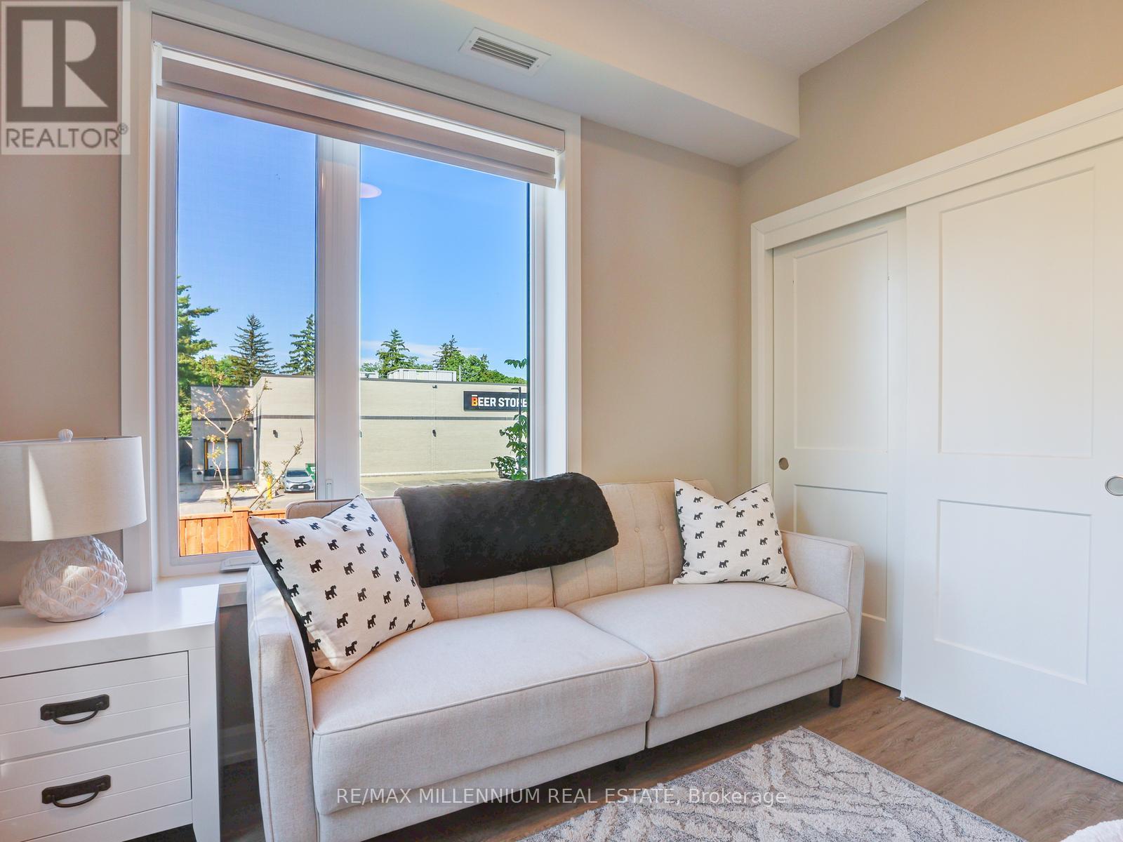 #423 708 WOOLWICH STREET - 25