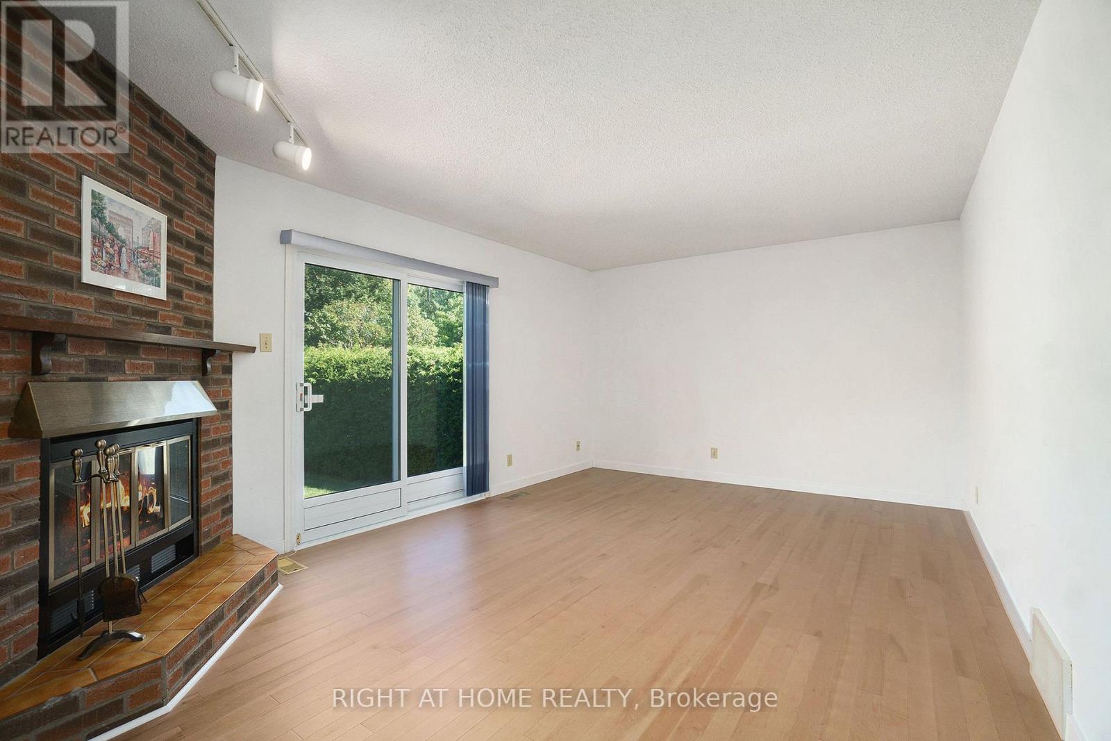 82 NESTOW DRIVE - 10