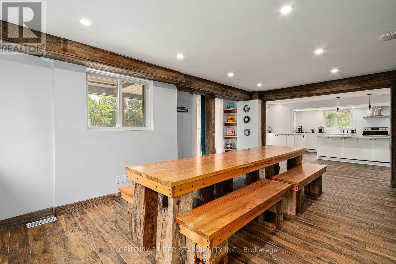 112 NORDIC ROAD - Image 3