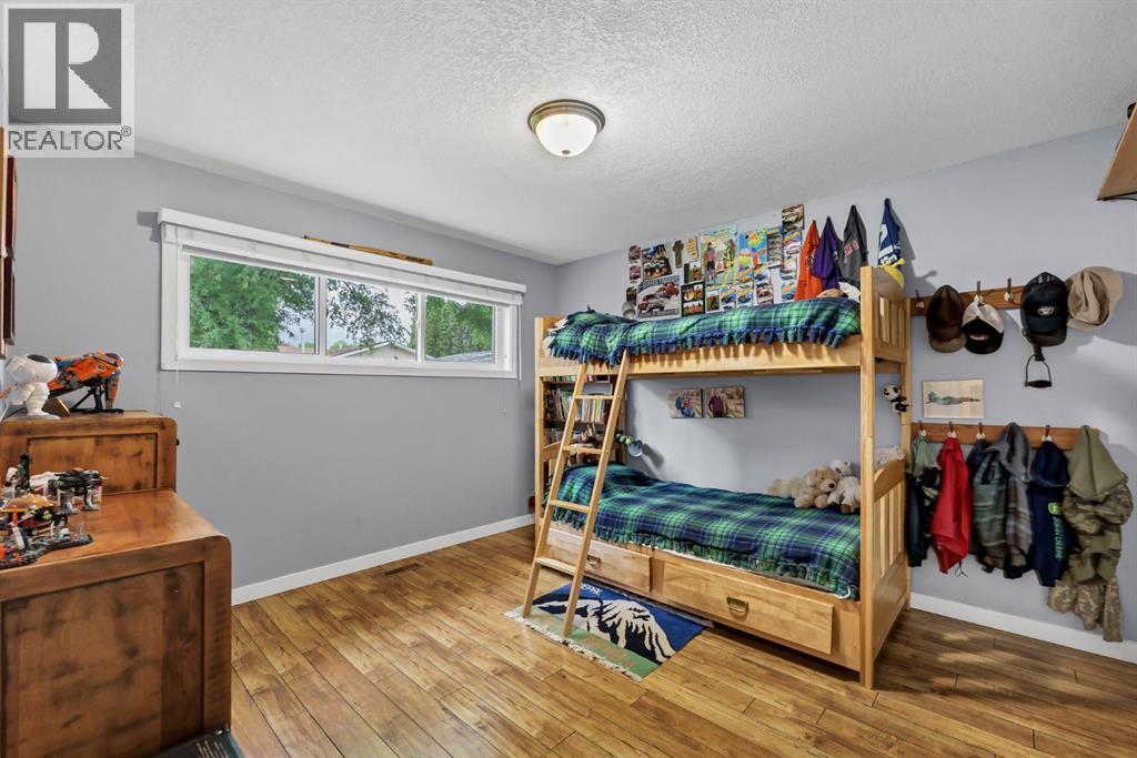 2520 22 Avenue SE - 20