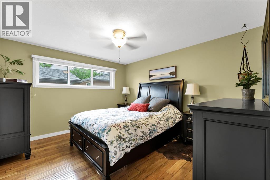 2520 22 Avenue SE - 18