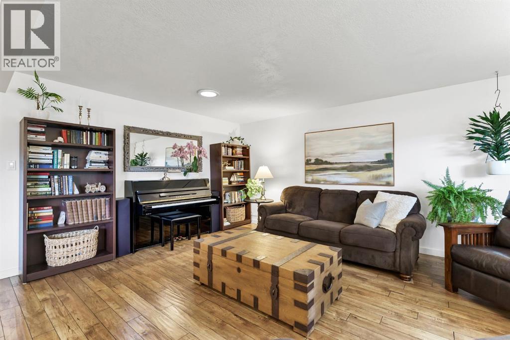 2520 22 Avenue SE - 15
