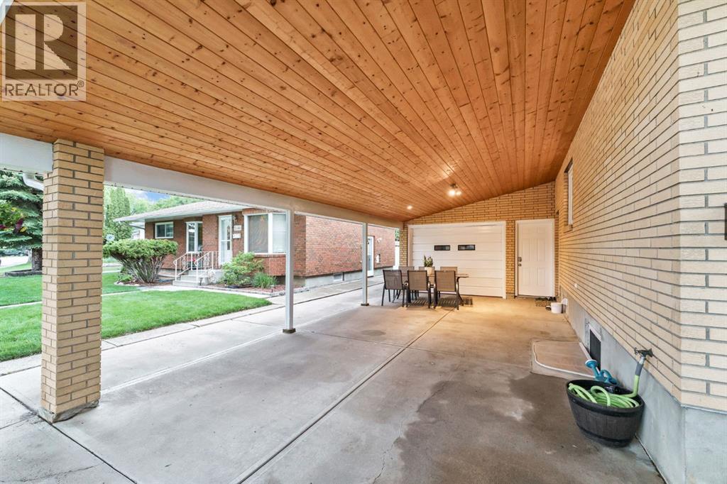 2520 22 Avenue SE - 4