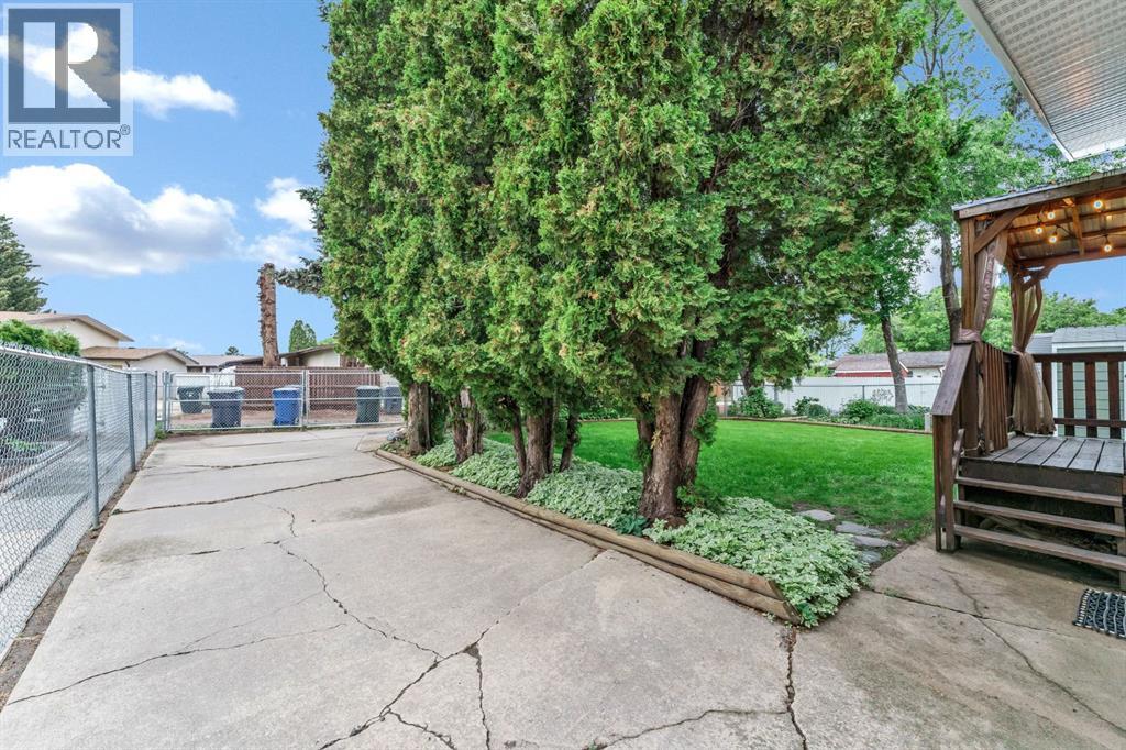 2520 22 Avenue SE - 48