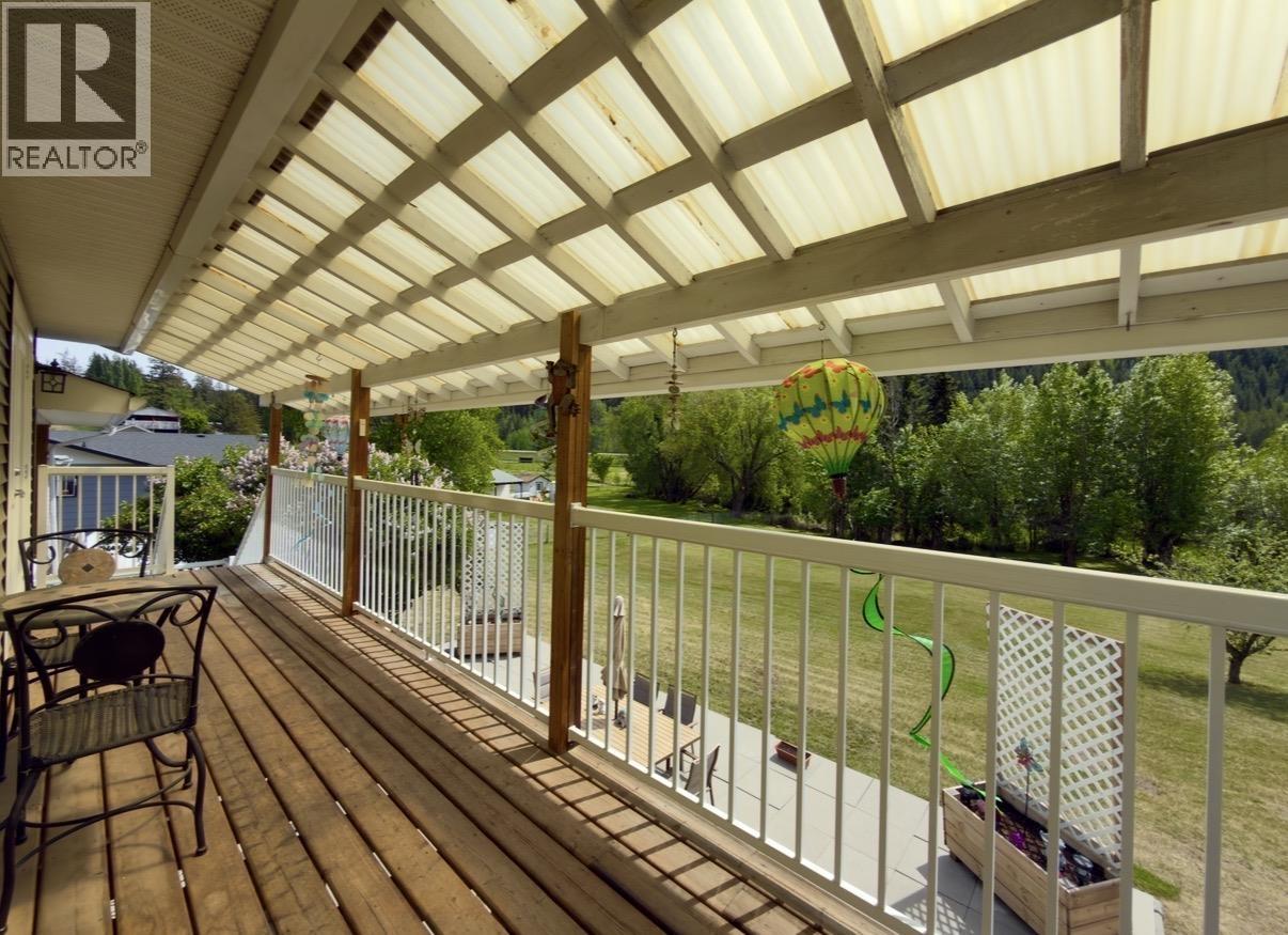 2055 COMMODORE CRESCENT - 34